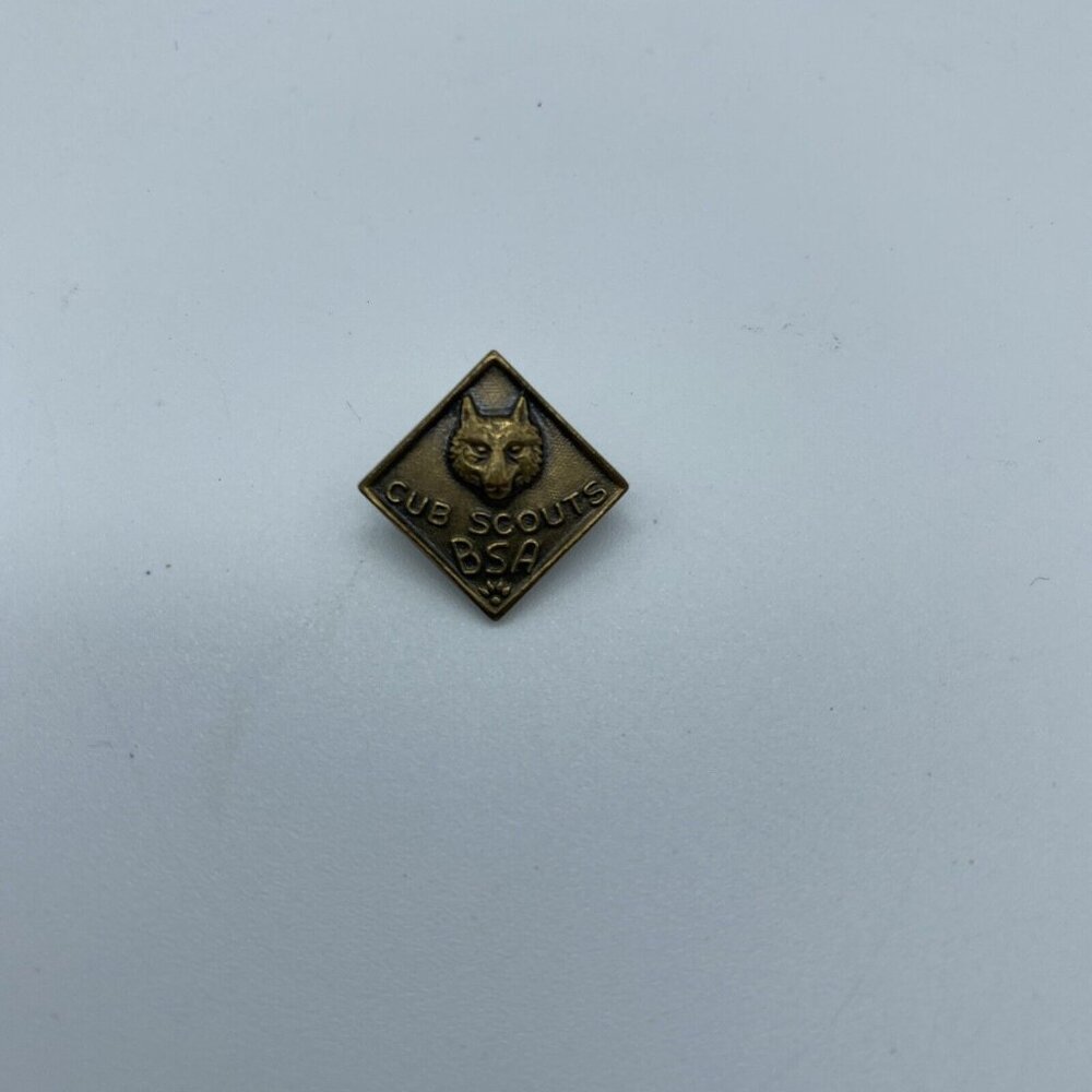 Wolf Cub Scouts BSA Vintage Original Lapel Hat Pin Boy Scouts of America